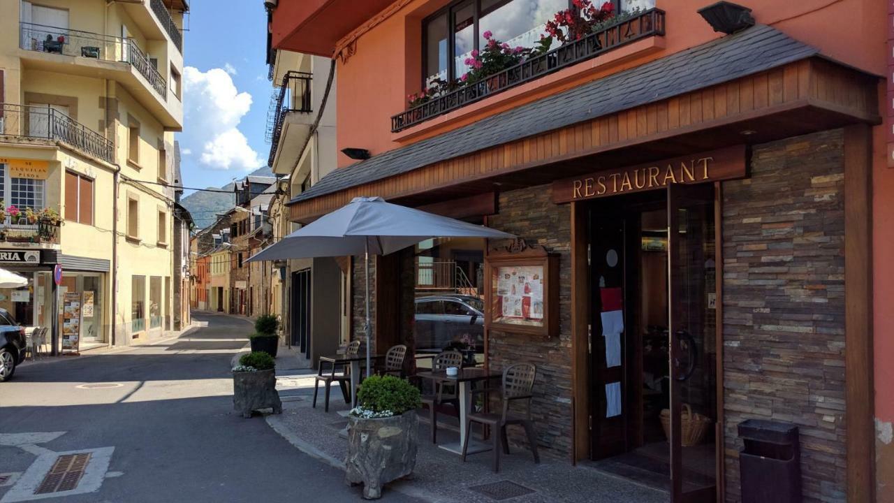Hostal Talabart レス エクステリア 写真
